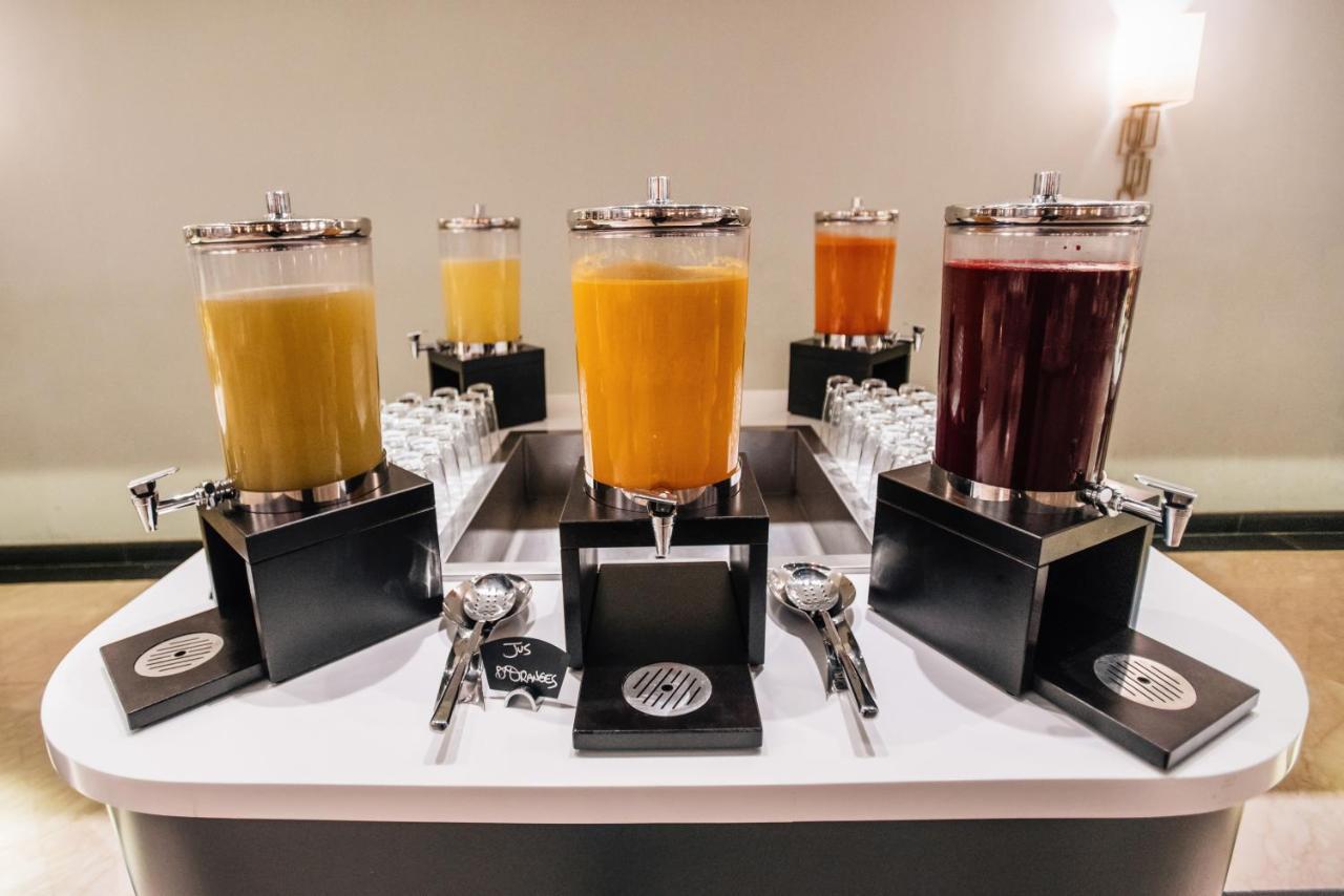 ホテル グランド モガドール シティ センター カサブランカ エクステリア 写真 Juice dispensers