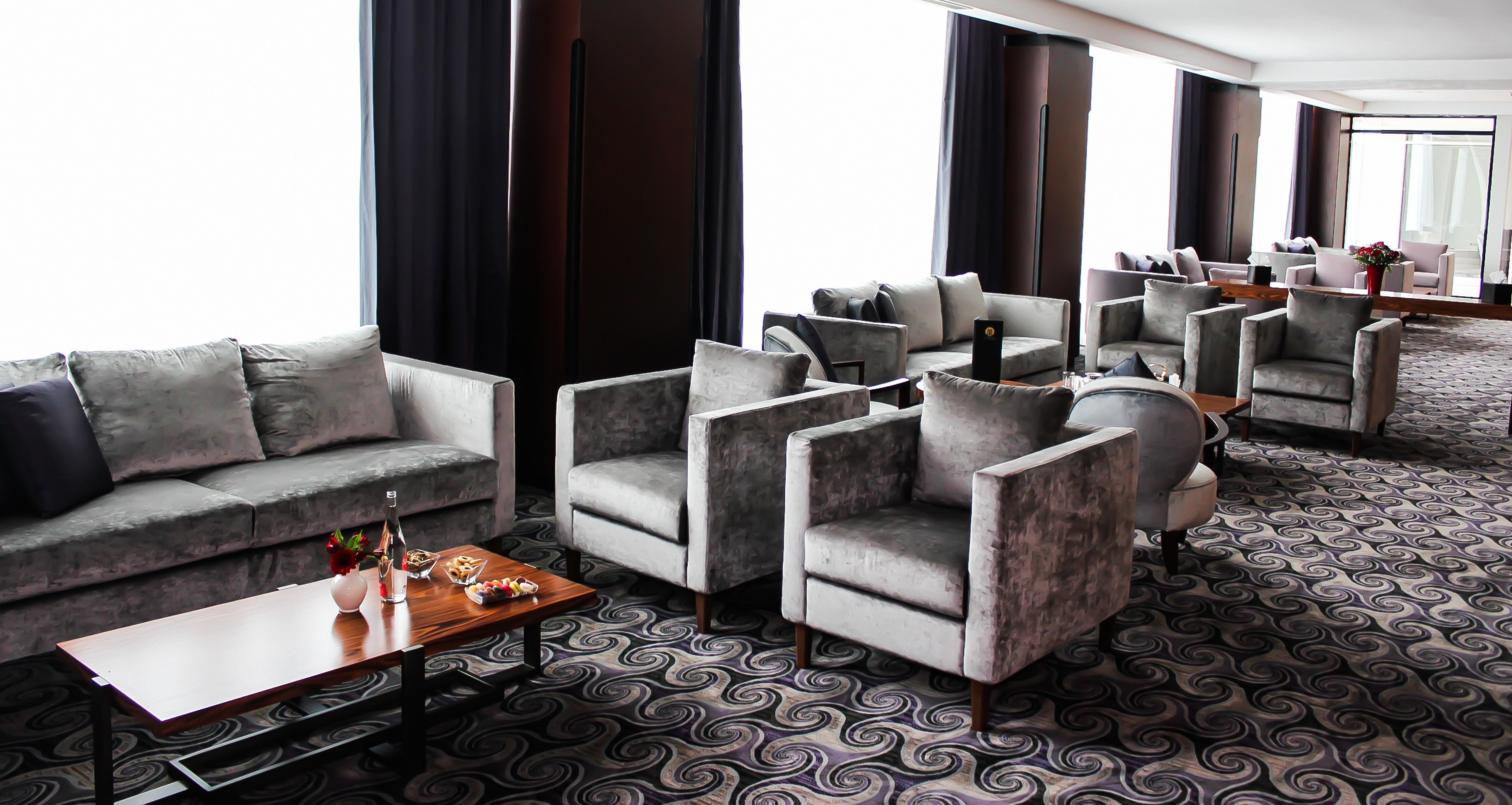 ホテル グランド モガドール シティ センター カサブランカ エクステリア 写真 The lounge at the airport